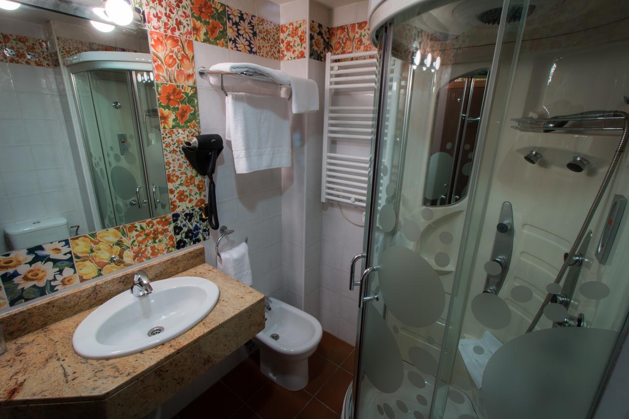 Adeko Hotel باراكالدو المظهر الخارجي الصورة